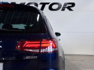 Volkswagen Passat bild 9