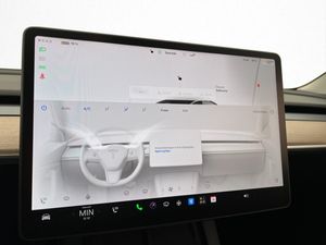 Tesla Model 3 bild 16