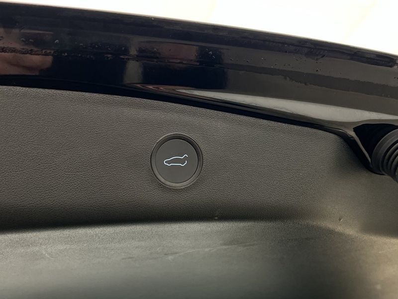 Tesla Model 3 bild 25