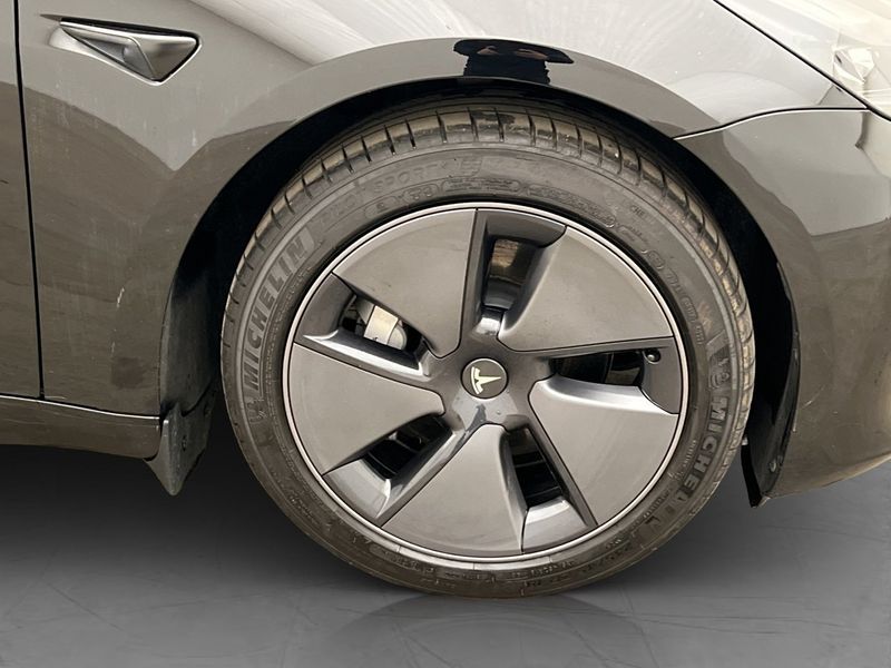 Tesla Model 3 bild 30