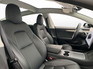 Tesla Model 3 bild 22