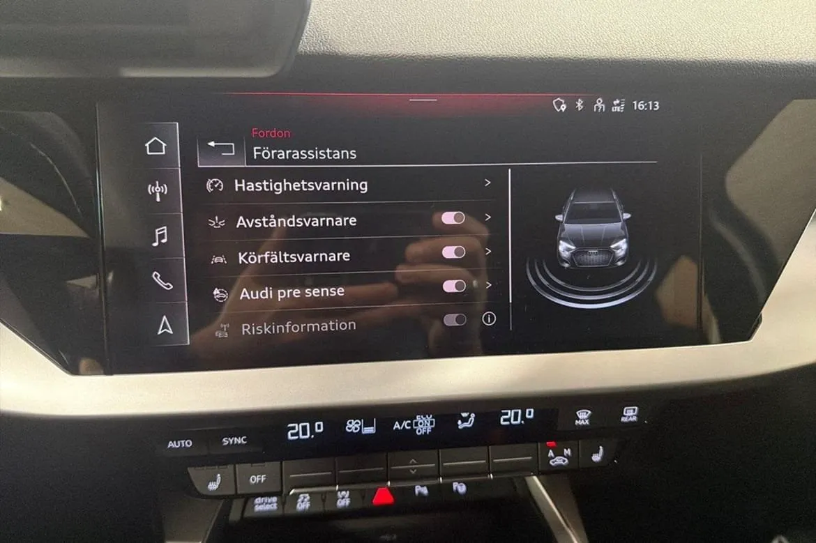 Vehicle image 21