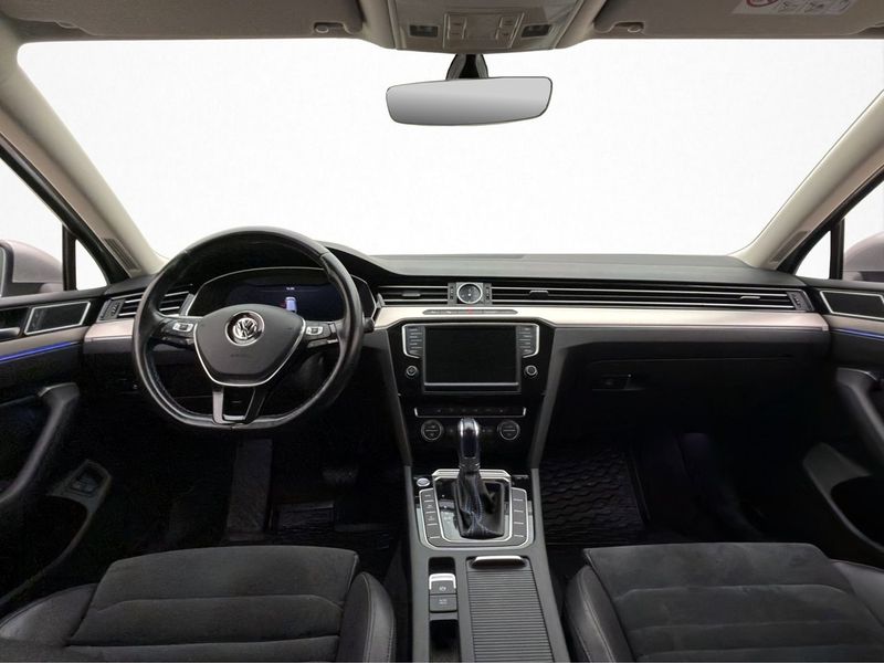 Volkswagen Passat bild 13