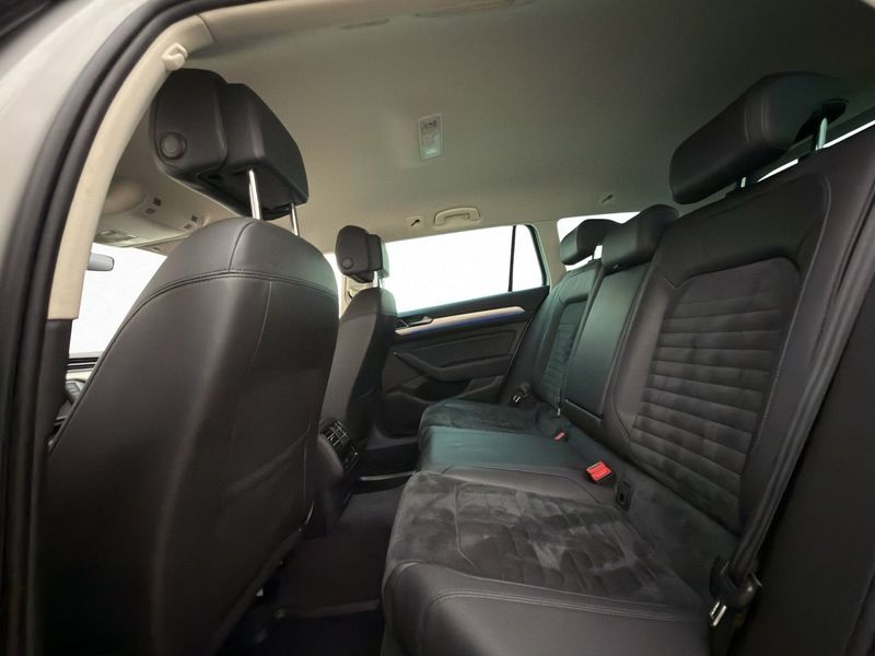 Volkswagen Passat bild 12