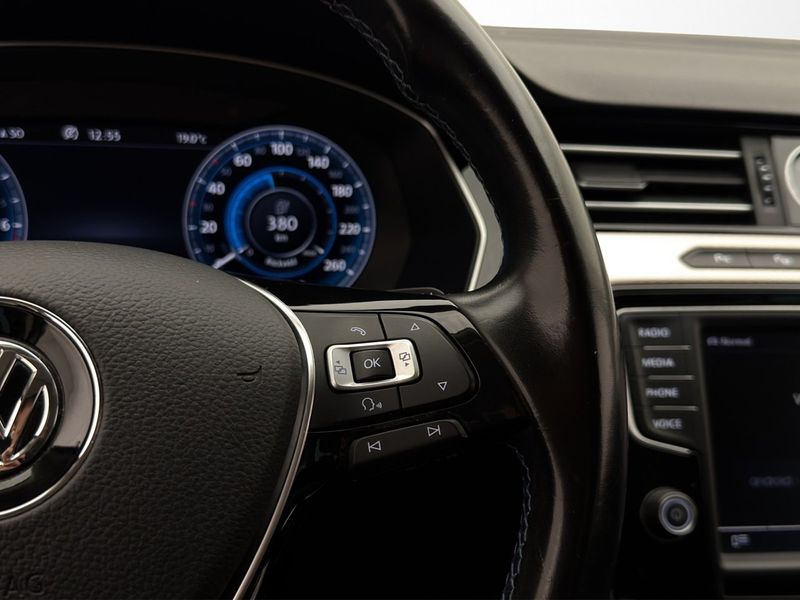 Volkswagen Passat bild 22