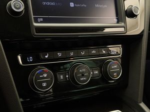 Volkswagen Passat bild 20
