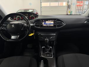 Peugeot 308 SW bild 7