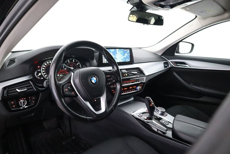 BMW 520 bild 9