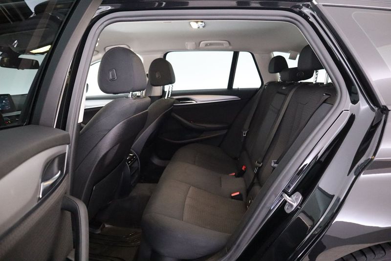 BMW 520 bild 12