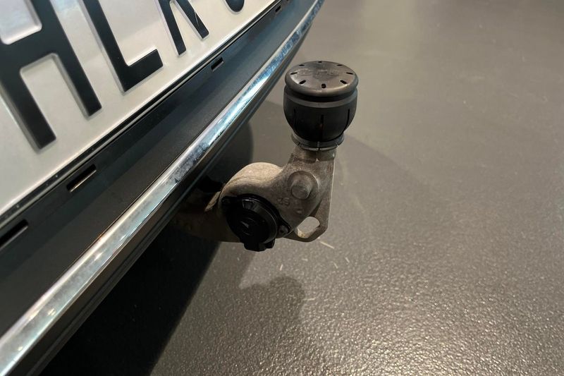 Mercedes EQE300 bild 16