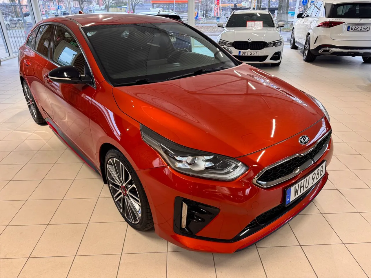 Vehicle image 9