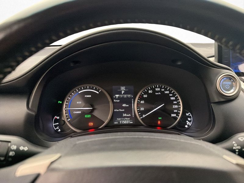 Lexus NX bild 14