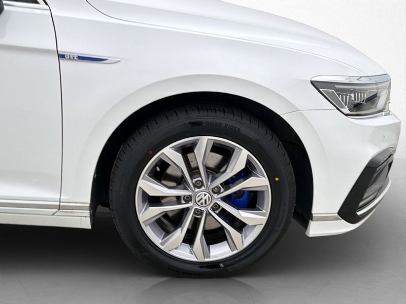 Volkswagen Passat bild 29