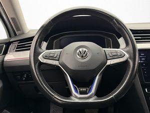 Volkswagen Passat bild 12