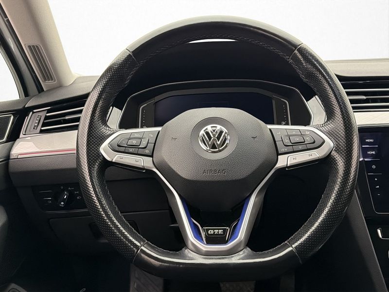 Volkswagen Passat bild 12