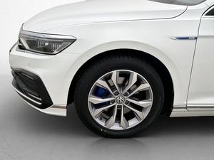 Volkswagen Passat bild 26