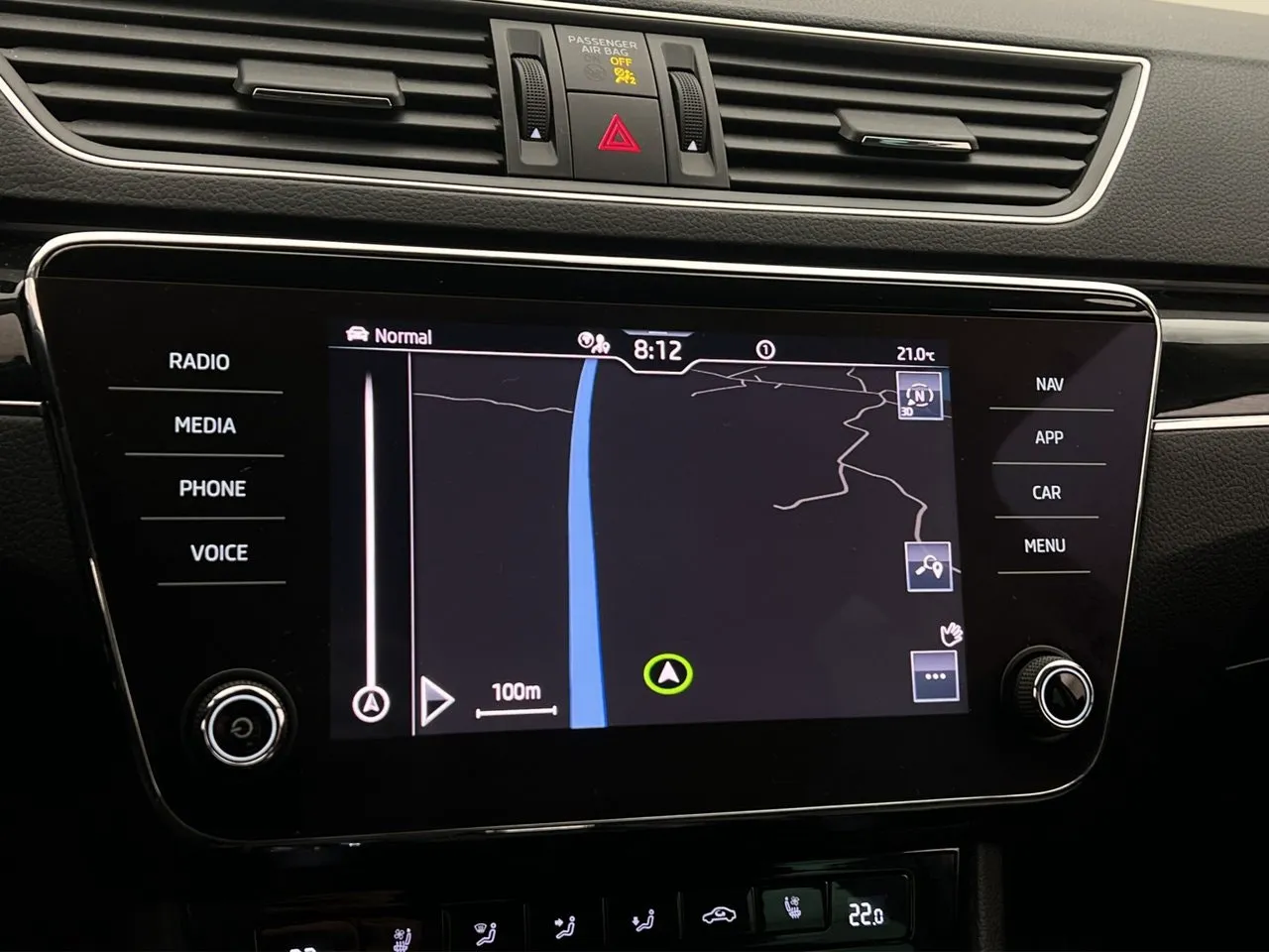 Vehicle image 21