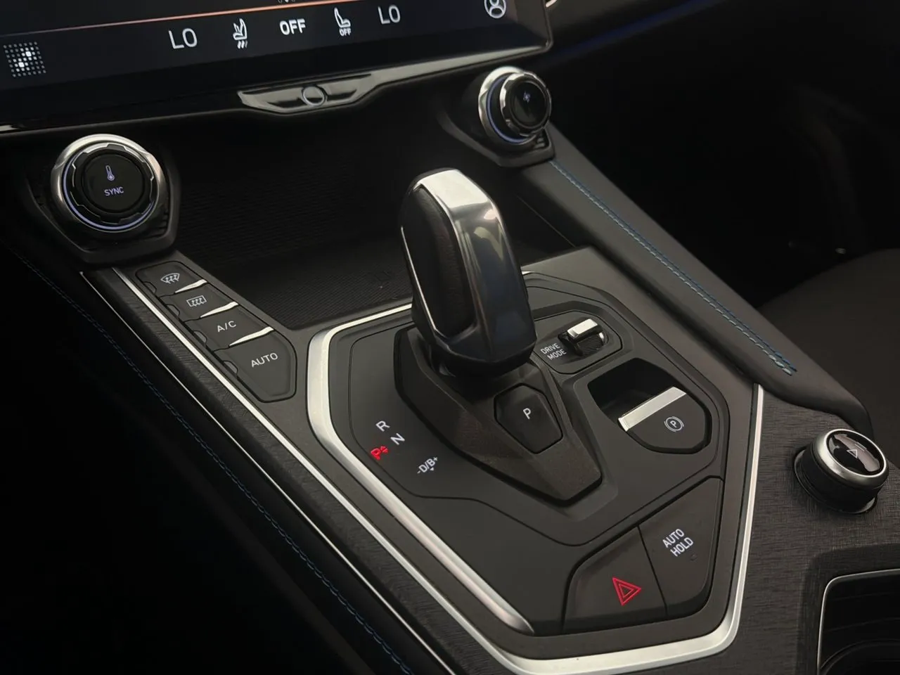 Vehicle image 24