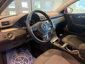 Volkswagen Passat bild 7