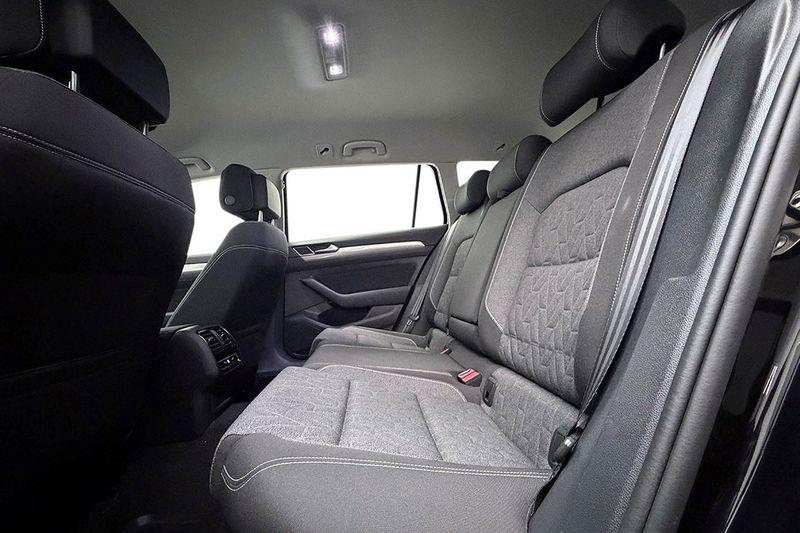 Volkswagen Passat bild 14