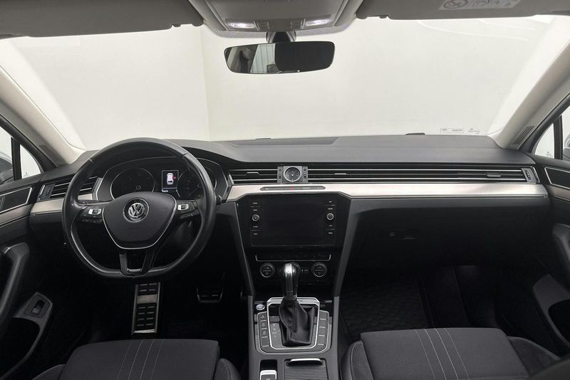 Volkswagen Passat bild 6