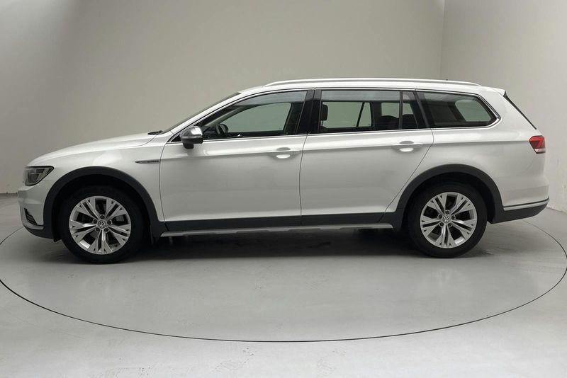 Volkswagen Passat bild 2