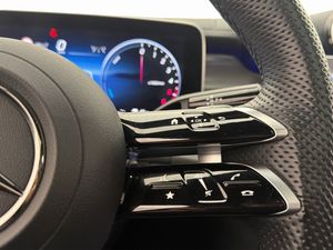Mercedes GLC300 bild 27