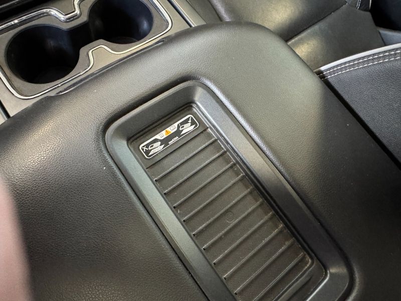 Chevrolet Silverado bild 14