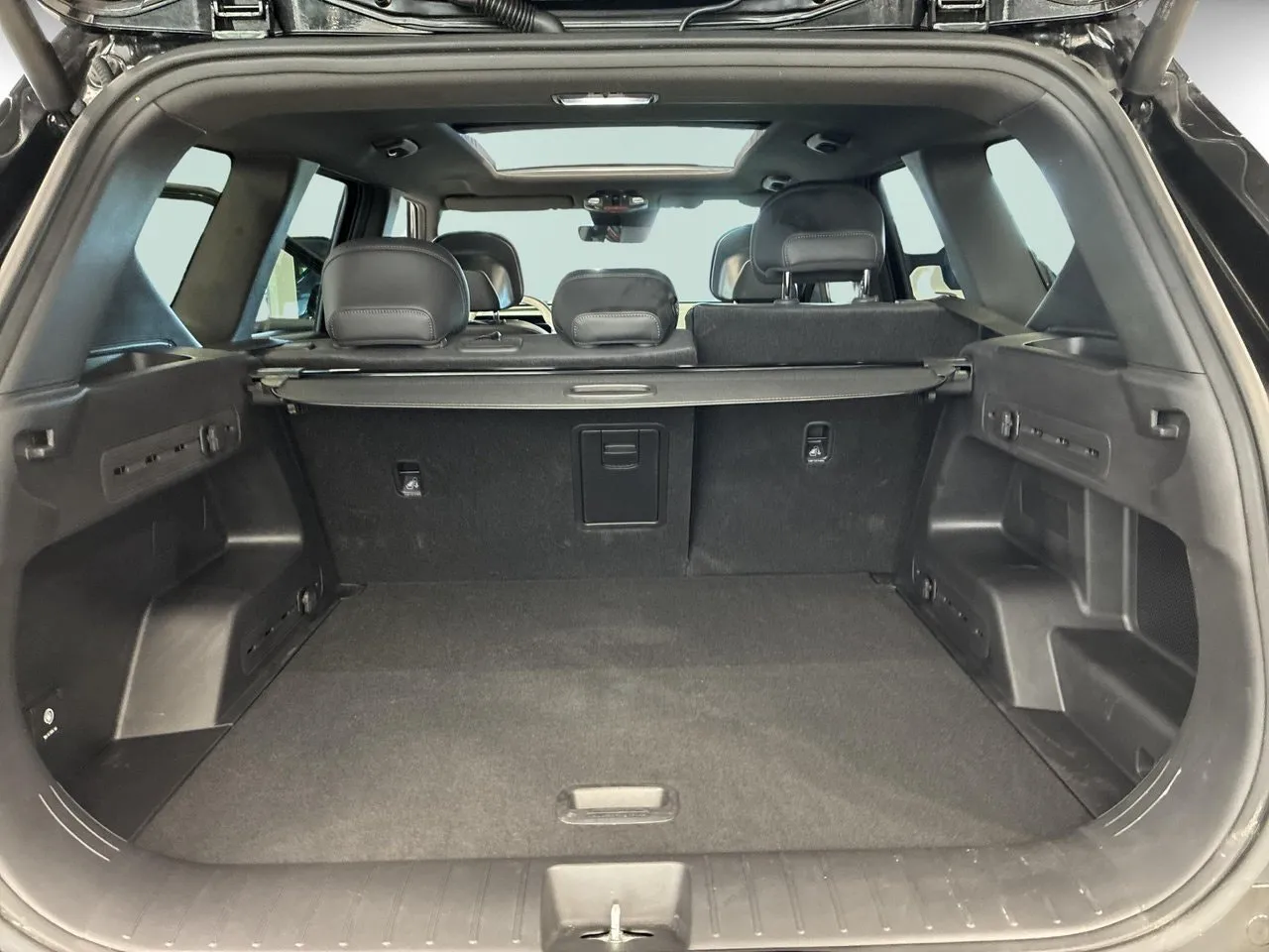 Vehicle image 29