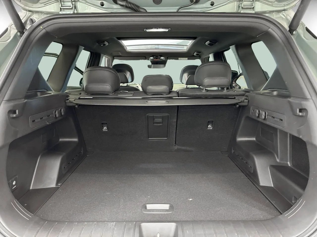 Vehicle image 31