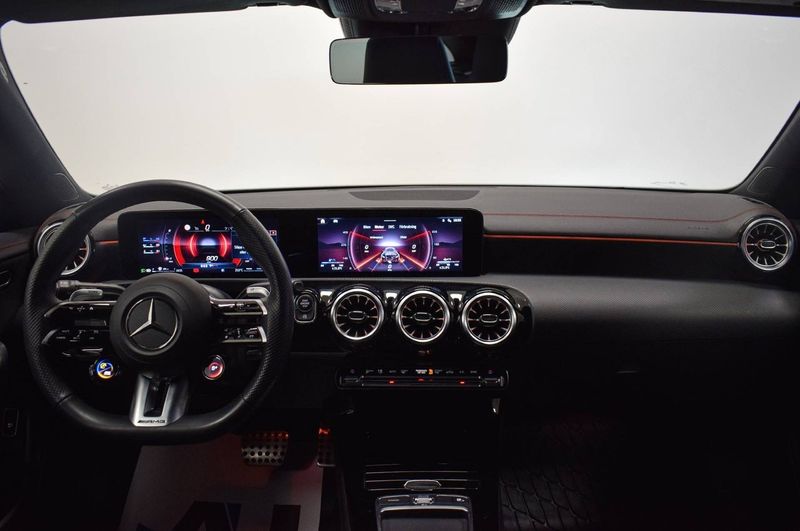 Mercedes CLA35 AMG bild 9