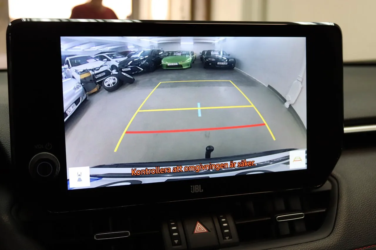 Vehicle image 21