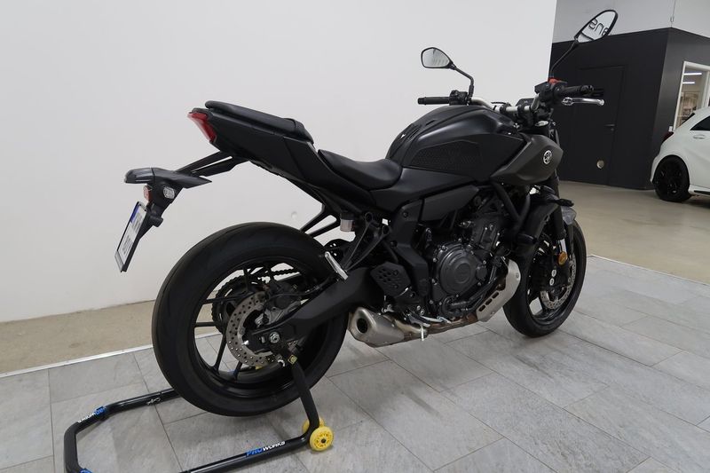 Yamaha MT bild 3