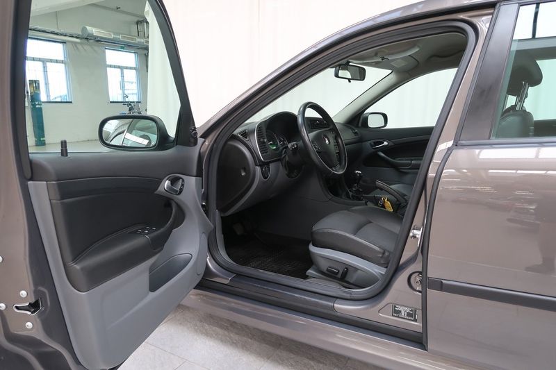 Saab 9-3 bild 3