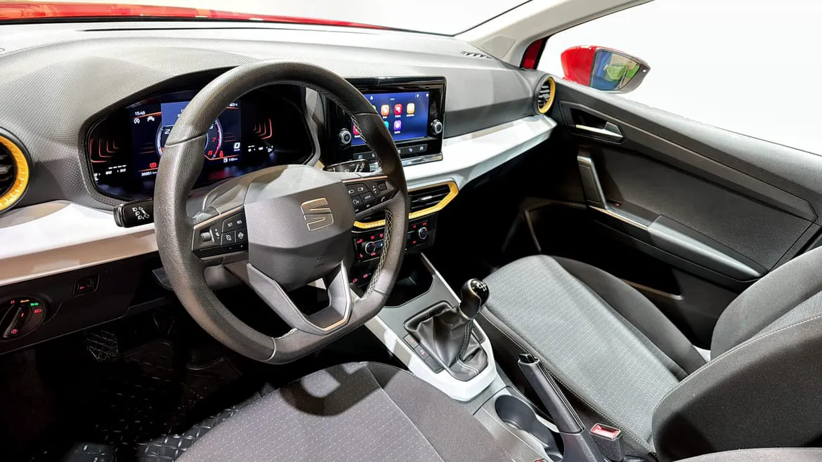 Vehicle image 6
