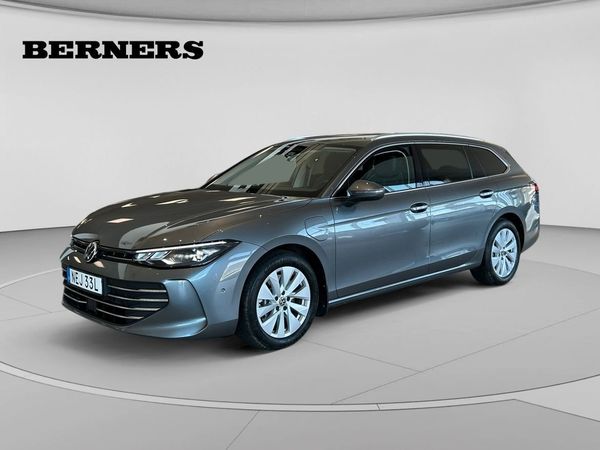 Volkswagen Passat eHybrid 1.5 TSI DSG, 272hk/DRAG/Värmare - 2025