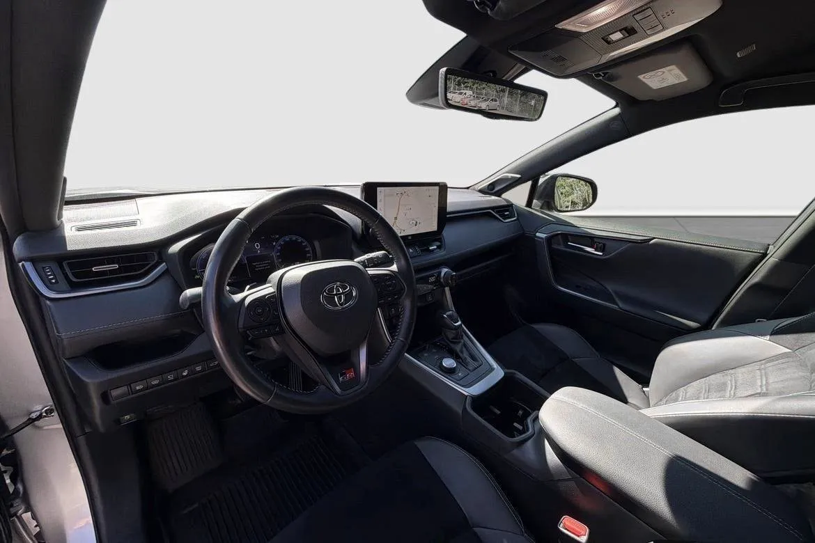 Vehicle image 21