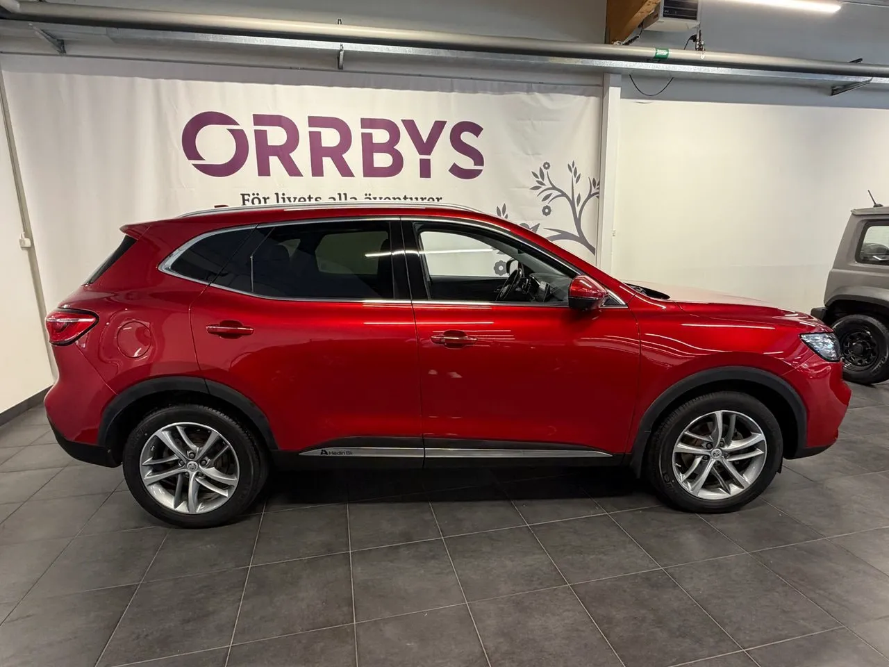 Vehicle image 2