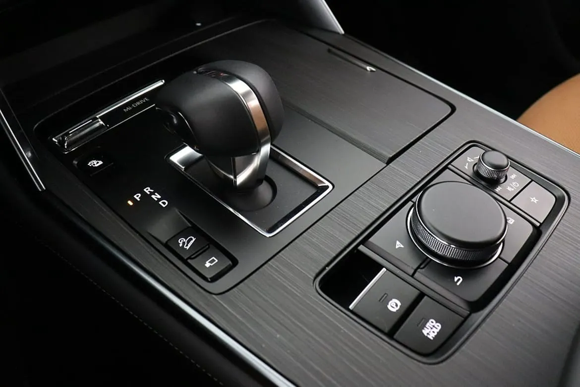 Vehicle image 24