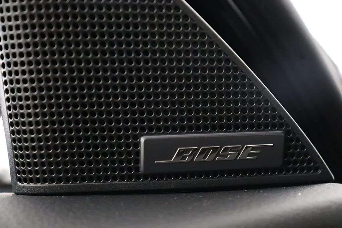 Vehicle image 30