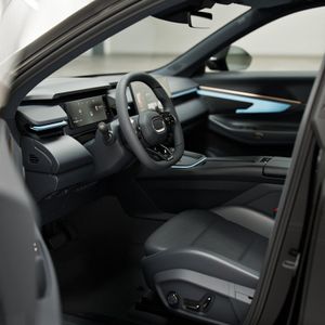 Lynk & Co 08 bild 8