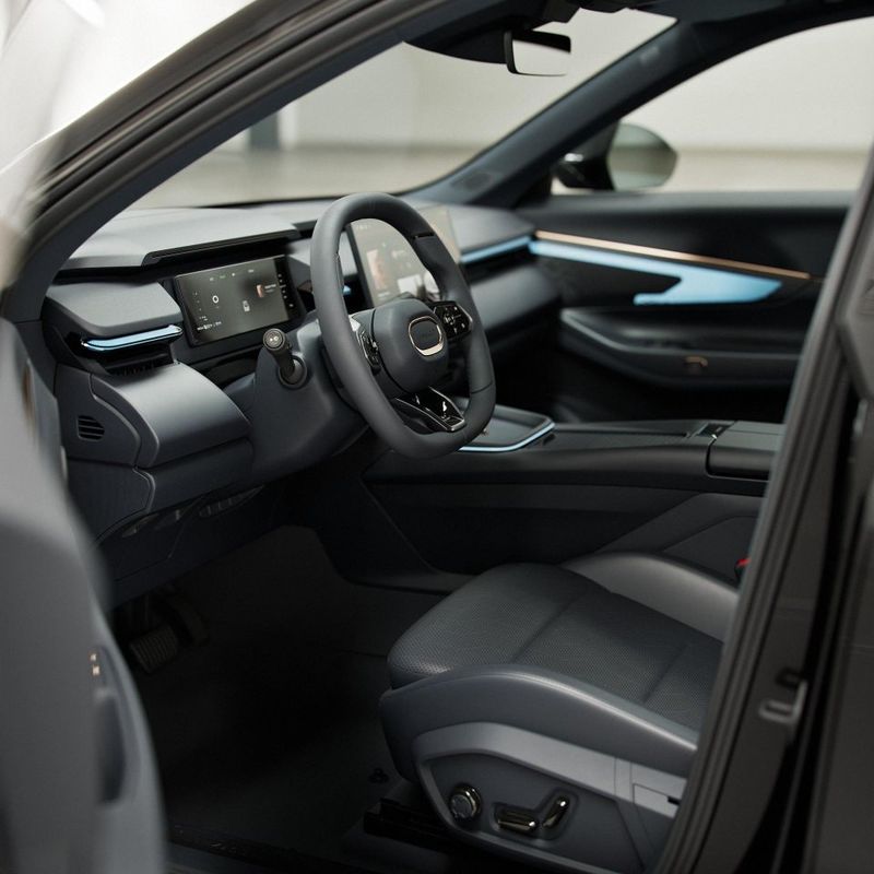 Lynk & Co 08 bild 8