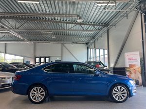 Skoda Superb bild 2