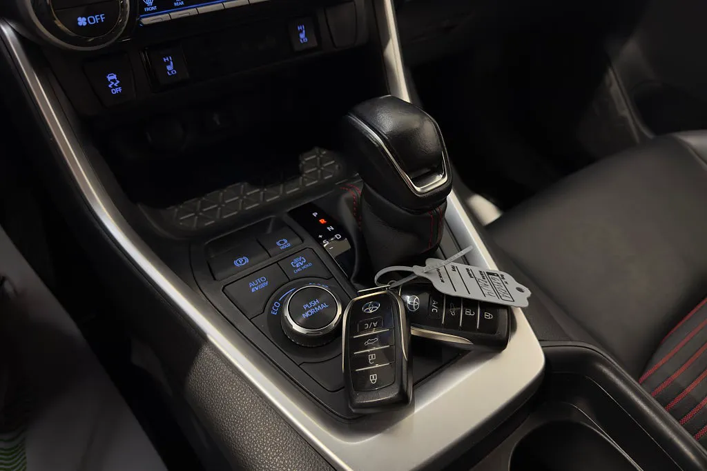 Vehicle image 18