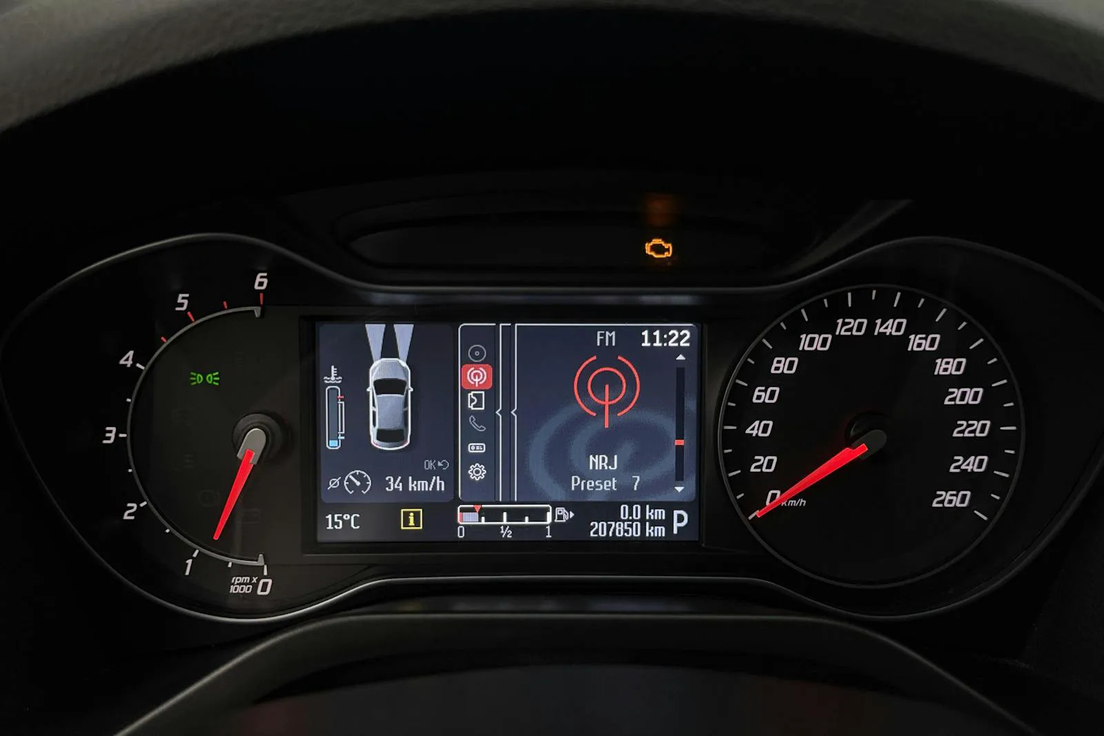 Vehicle image 11
