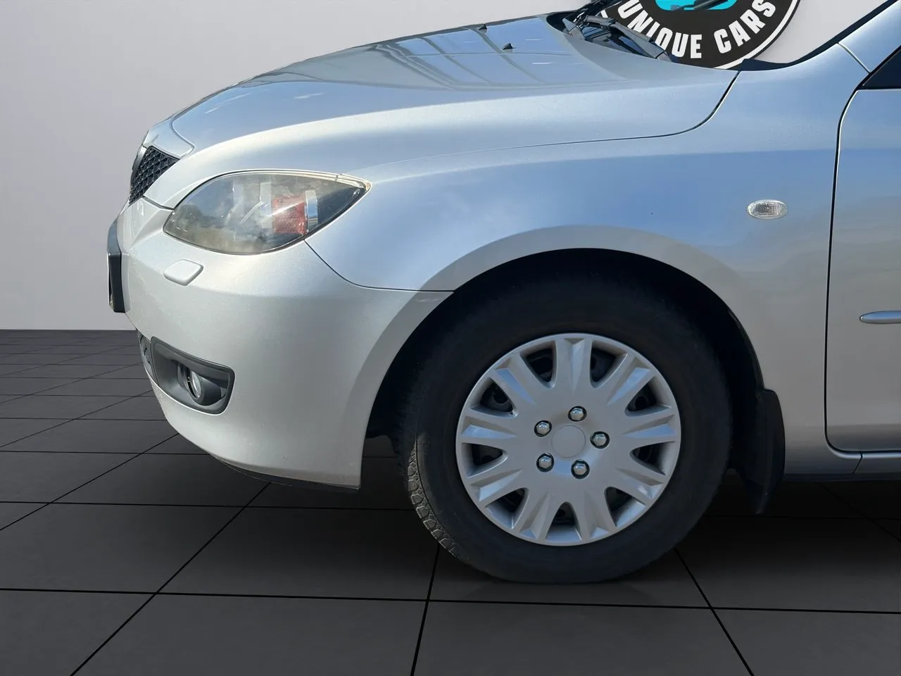 Vehicle image 19