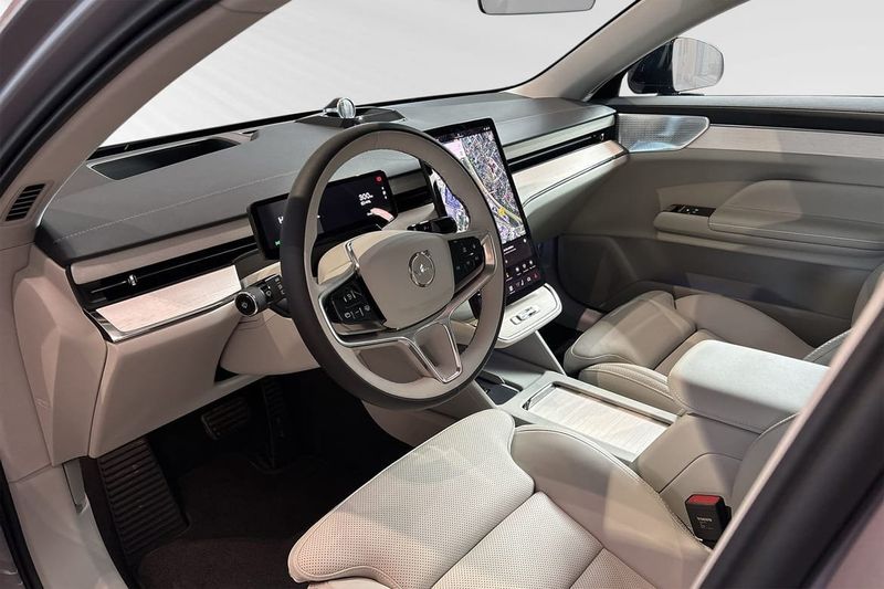 Volvo ES90 bild 7