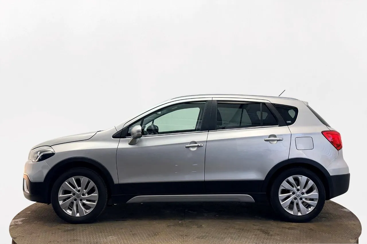 Vehicle image 9