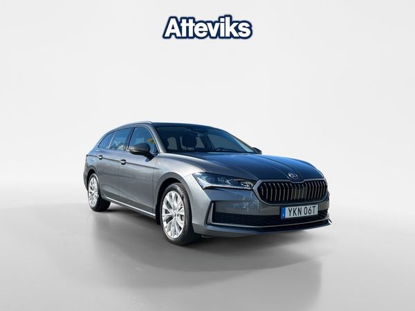 Skoda Superb Selection iV Drag/Värmare/Backkamera - 2025
