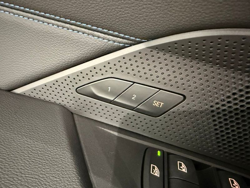 BMW i4 bild 19